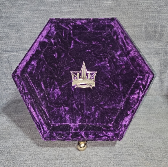 Jefree Star Blood Lust Palette - Picture 2 of 3